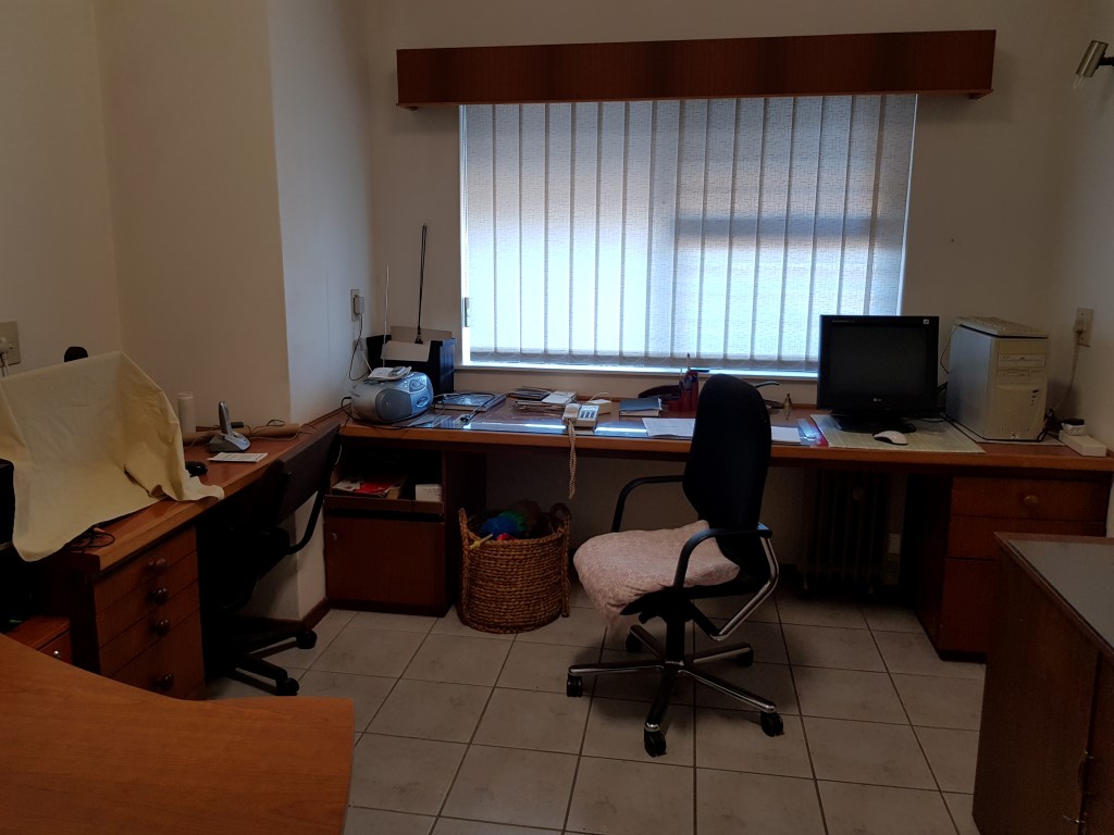 Large Study or Third Bedroom